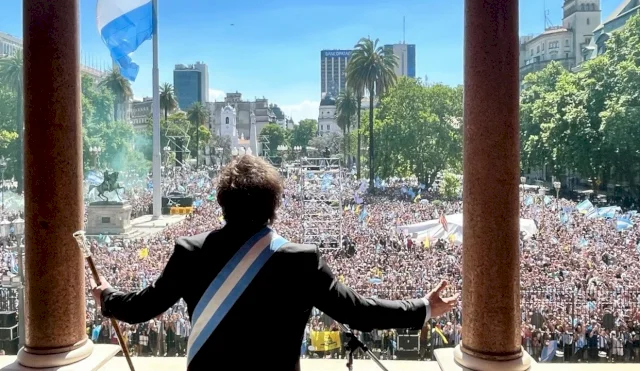 CASA ROSADA