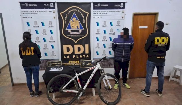 POLICIA LA PLATA
